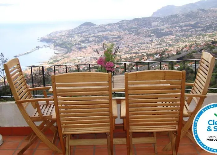 Apartamento Charmoso No Funchal, Com Grande Jardim E Vista Esplendida