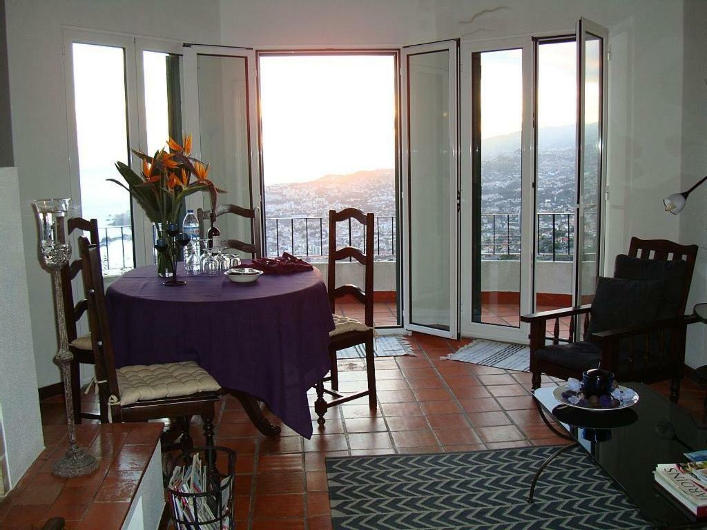 Charmoso No Funchal, Com Grande Jardim E Vista Esplendida *